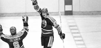 Best NHL forwards of all time