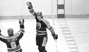 Best NHL forwards of all time